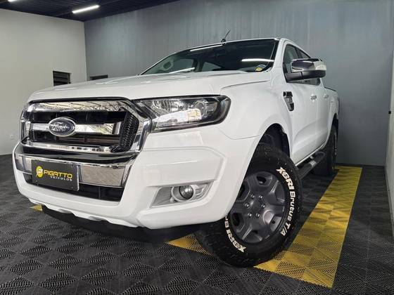 FORD RANGER 3.2 XLT 4X4 CD 20V DIESEL 4P AUTOMÁTICO